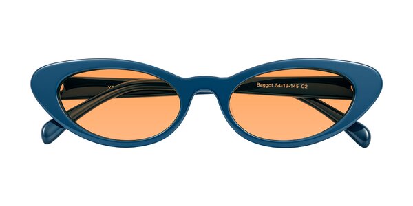 Front of Baggot in Yale Blue