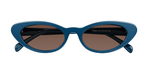 Front of Baggot in Yale Blue