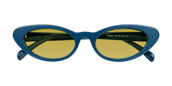 Front of Baggot in Yale Blue