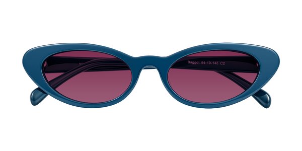 Front of Baggot in Yale Blue