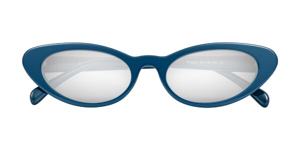 Front of Baggot in Yale Blue