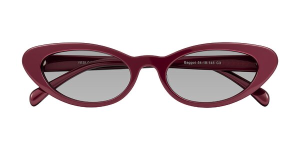 Front of Baggot in Pearlescent Burgundy