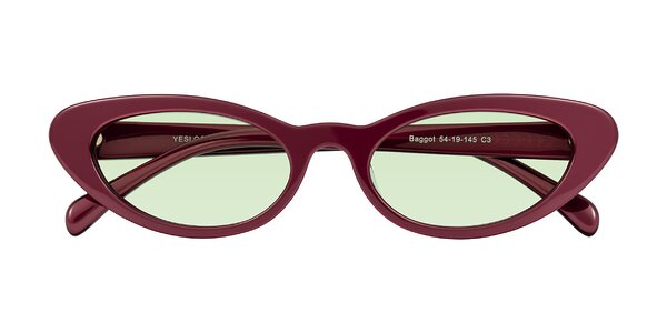 Front of Baggot in Pearlescent Burgundy