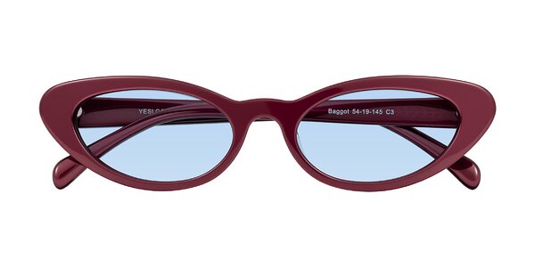 Front of Baggot in Pearlescent Burgundy