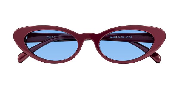 Front of Baggot in Pearlescent Burgundy