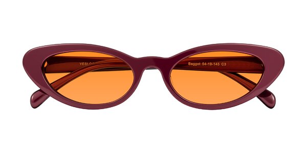 Front of Baggot in Pearlescent Burgundy