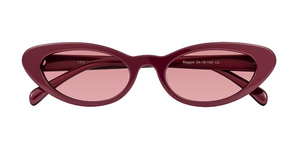Front of Baggot in Pearlescent Burgundy