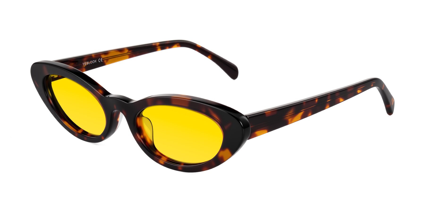 Angle of Baggot in Tortoise with Yellow Tinted Lenses