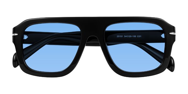 Front of Petenwell in Black