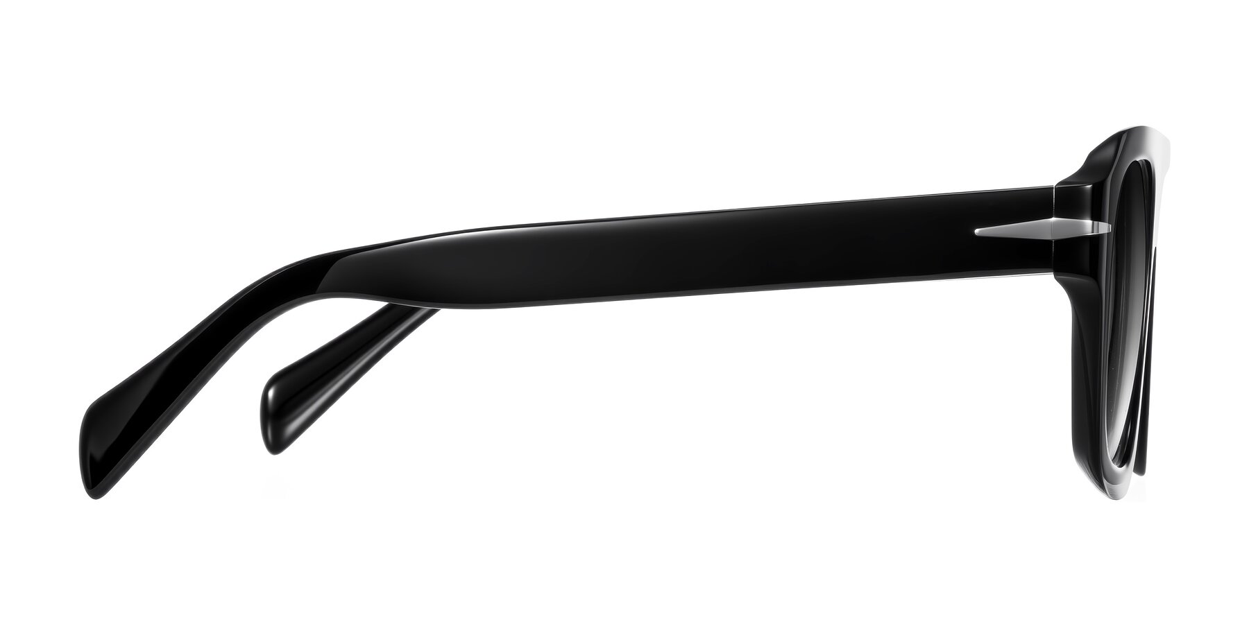 Side of Petenwell in Black with Gray Gradient Lenses