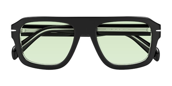 Front of Petenwell in Black/Clear