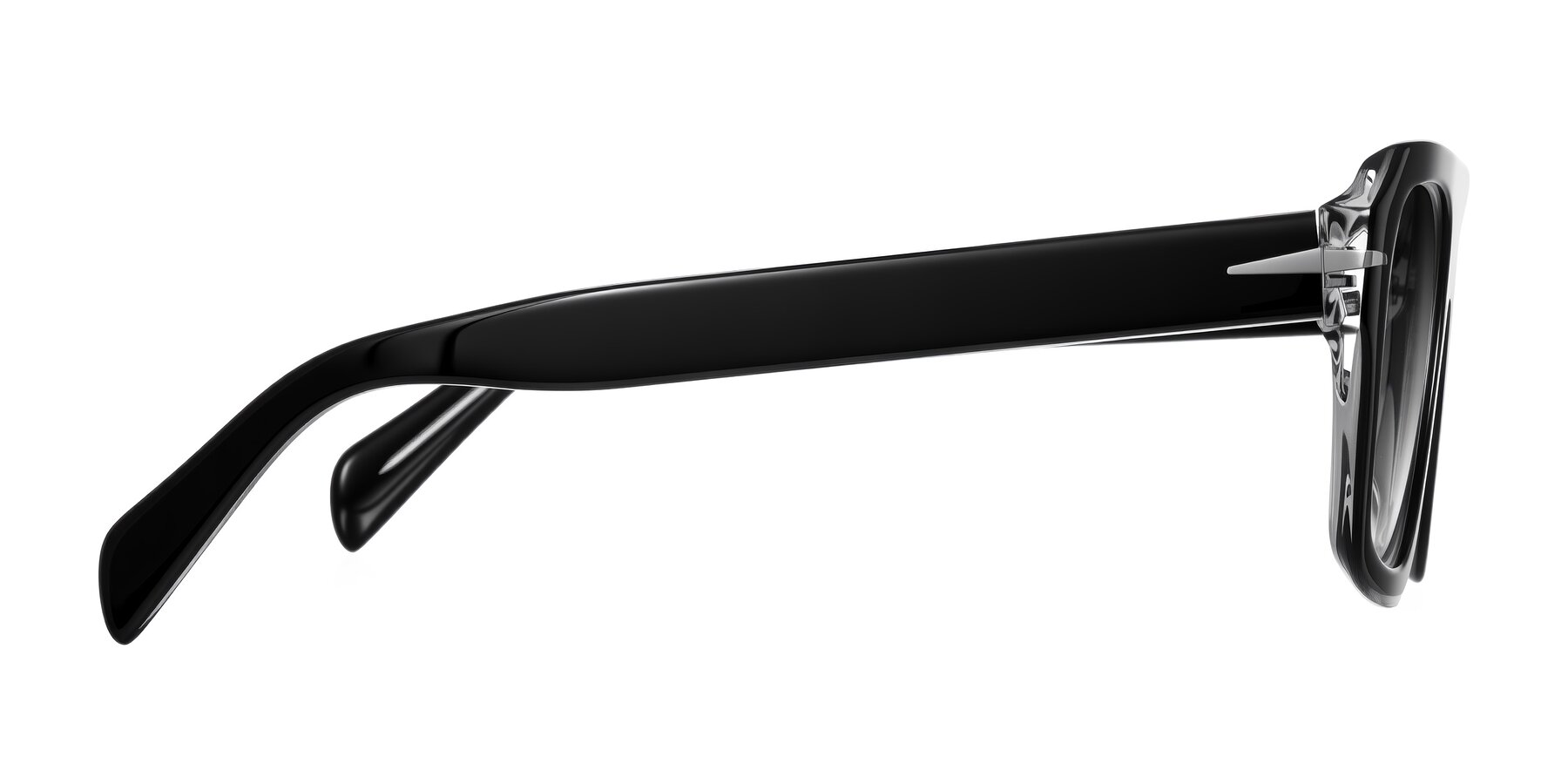 Side of Petenwell in Black/Clear with Gray Gradient Lenses