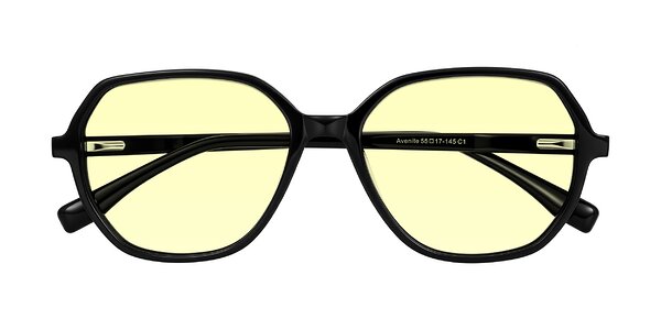 Front of Avenite in Black