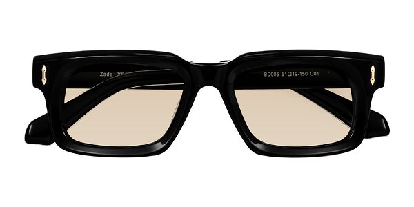 Front of Zade in Black