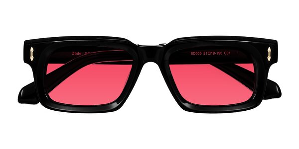 Front of Zade in Black