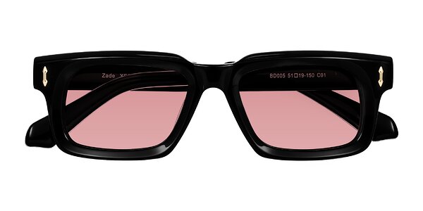 Front of Zade in Black