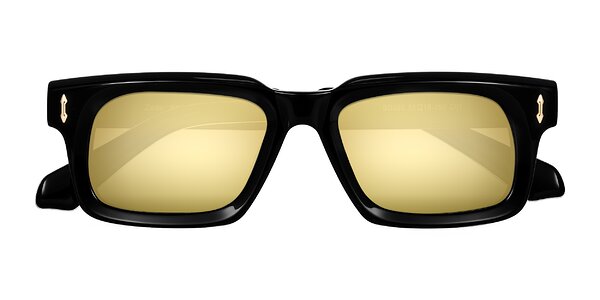 Front of Zade in Black