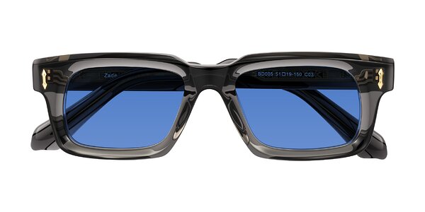 Front of Zade in Translucent Gray