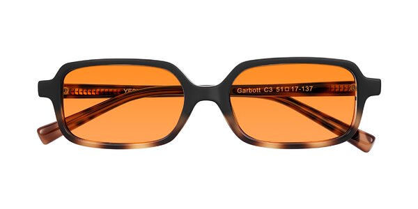 Front of Garbott in Black/Tortoise