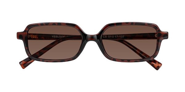 Front of Garbott in Leopard-Print