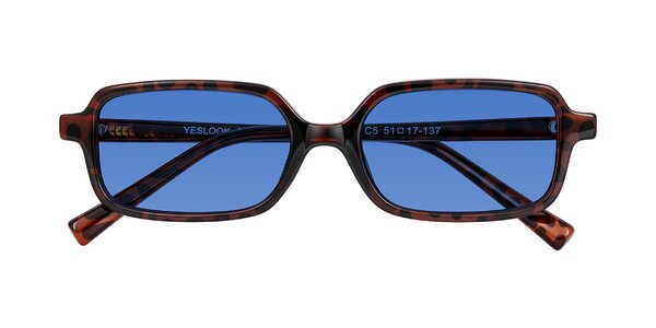 Front of Garbott in Leopard-Print
