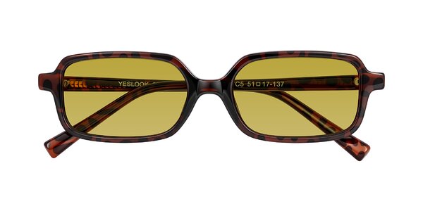 Front of Garbott in Leopard-Print