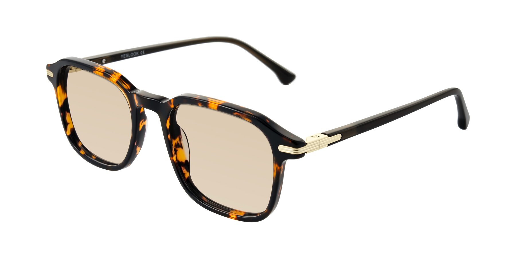 Angle of Tlaho in Tortoise with Light Brown Tinted Lenses