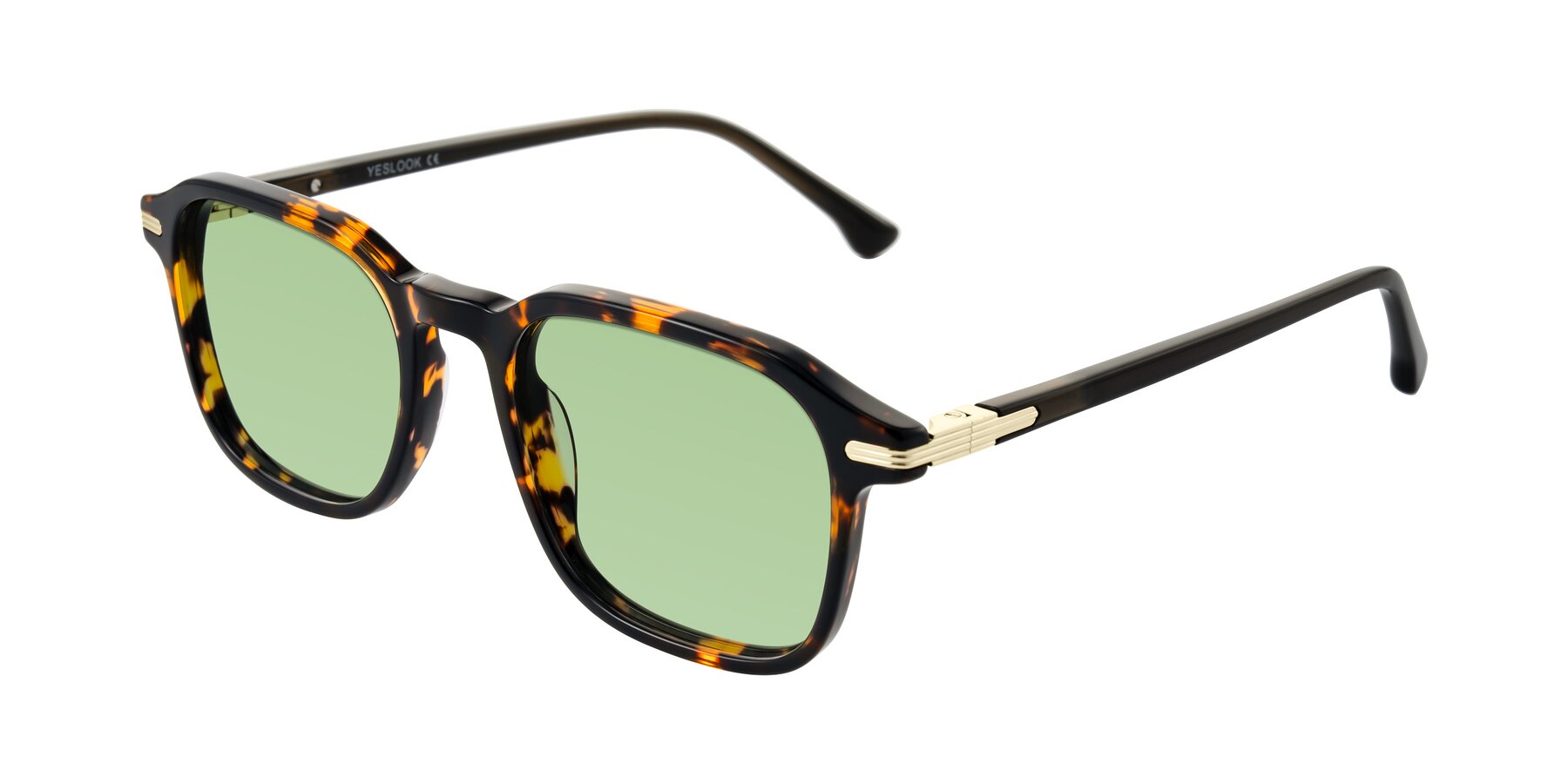 Angle of Tlaho in Tortoise with Medium Green Tinted Lenses