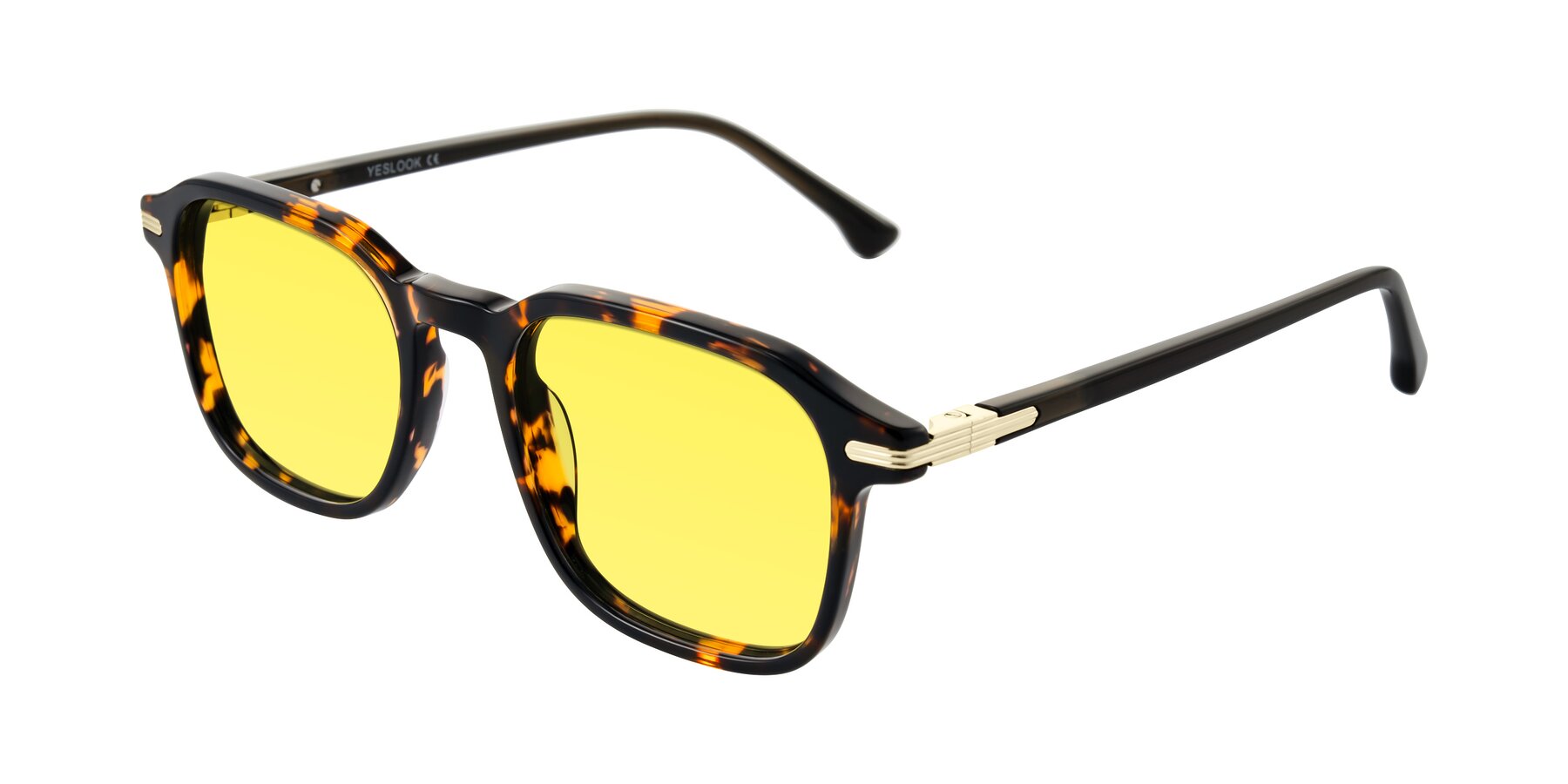 Angle of Tlaho in Tortoise with Medium Yellow Tinted Lenses