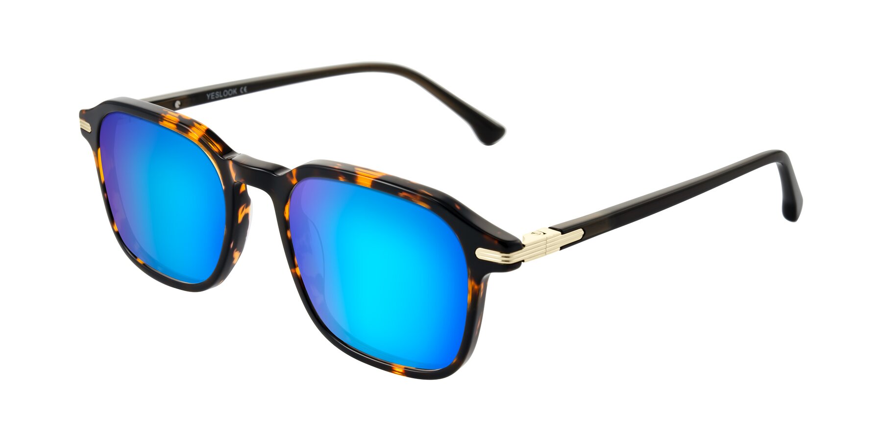 Angle of Tlaho in Tortoise with Blue Mirrored Lenses