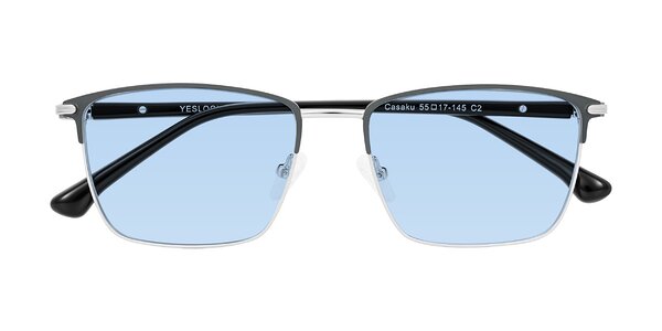Front of Casaku in Dark Gray/Silver