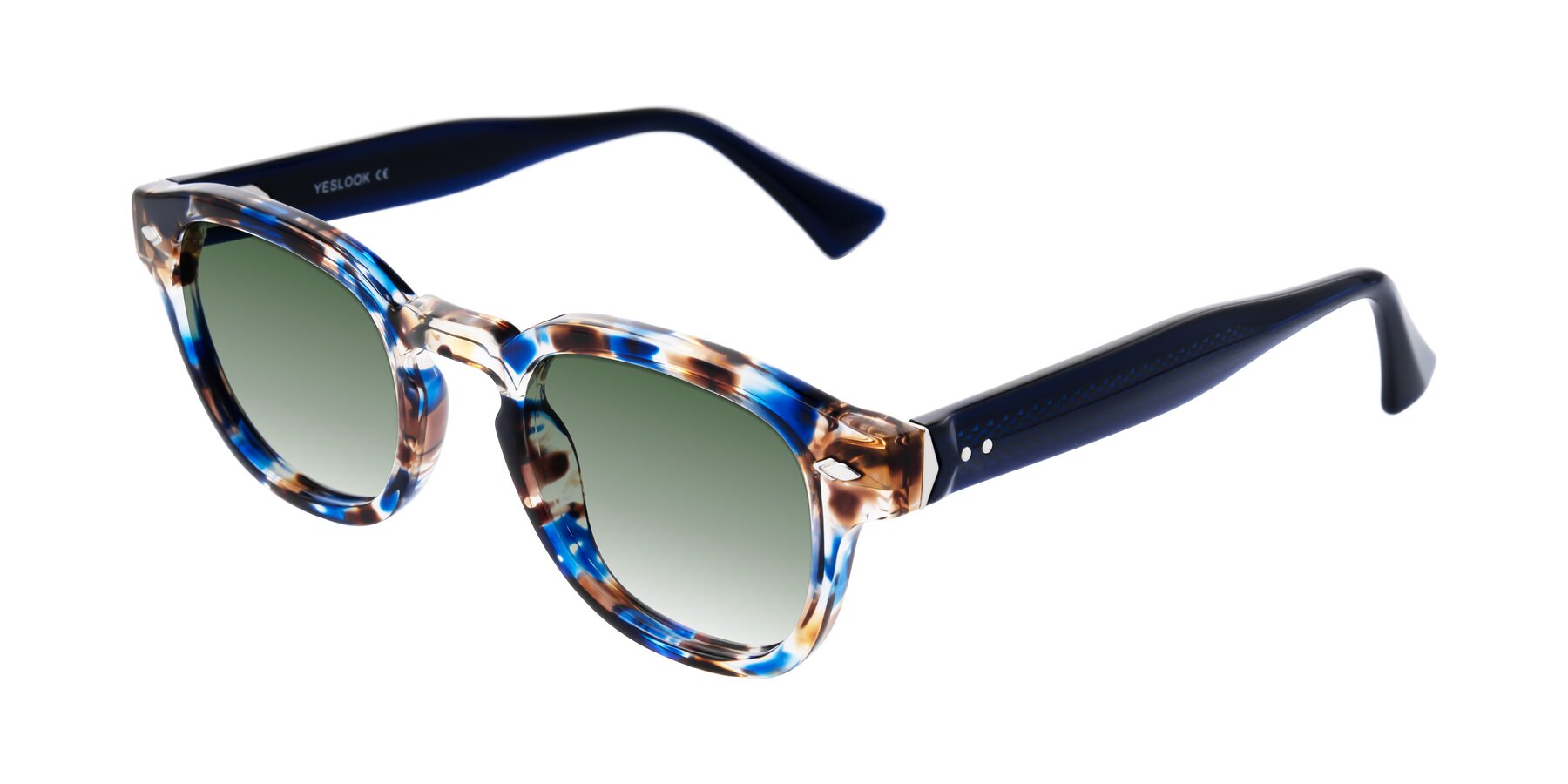 Angle of Sunny in Jellyfish Tortoise with Green Gradient Lenses