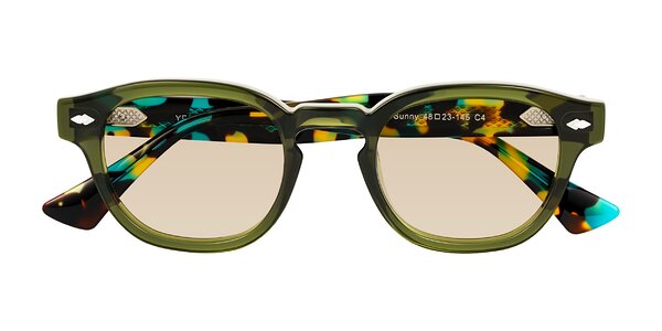 Front of Sunny in Green