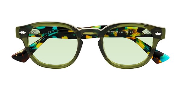 Front of Sunny in Green