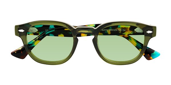 Front of Sunny in Green