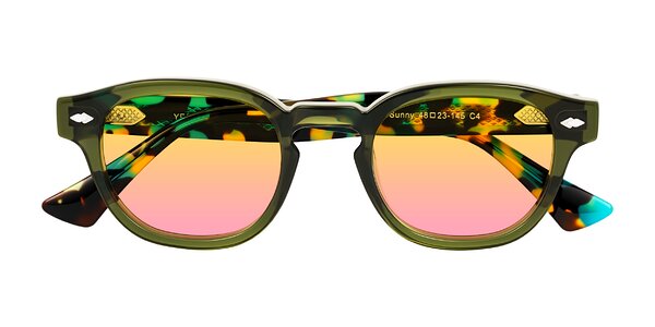Front of Sunny in Green