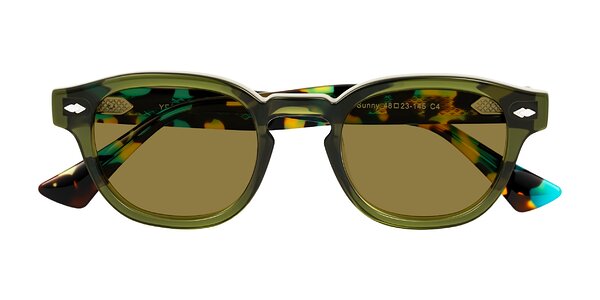 Front of Sunny in Green