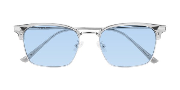 Front of Adsule in Clear Gray/Silver