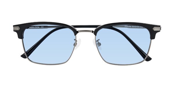 Front of Adsule in Black/Gunmetal