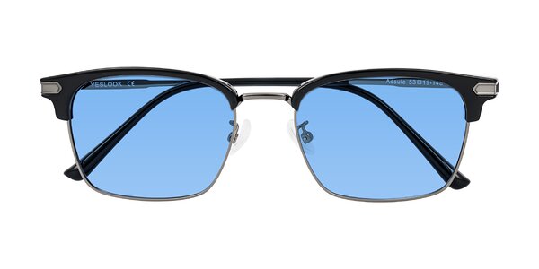 Front of Adsule in Black/Gunmetal