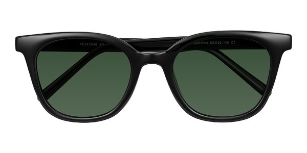 Front of Jeromme in Black