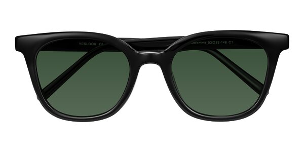 Front of Jeromme in Black