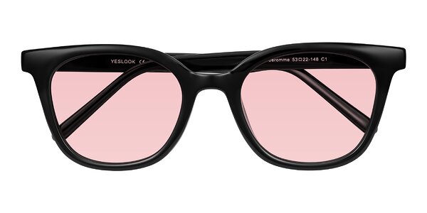 Front of Jeromme in Black