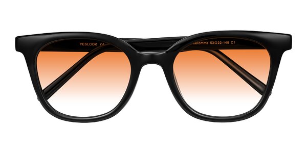 Front of Jeromme in Black