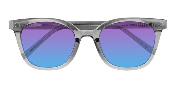 Front of Jeromme in Transparent Gray