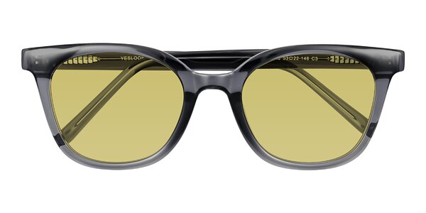 Front of Jeromme in Translucent Gray