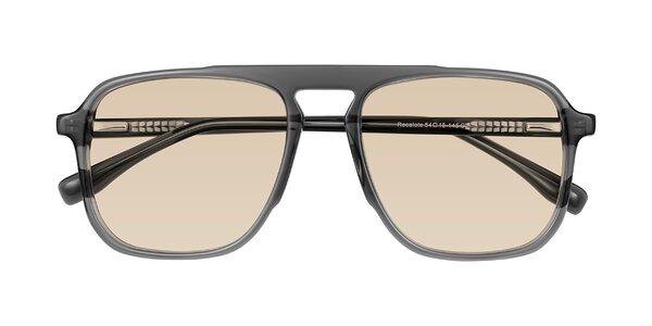 Front of Recalote in Transparent Gray
