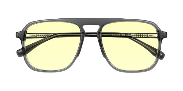 Front of Recalote in Transparent Gray