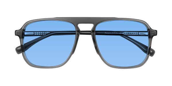 Front of Recalote in Transparent Gray