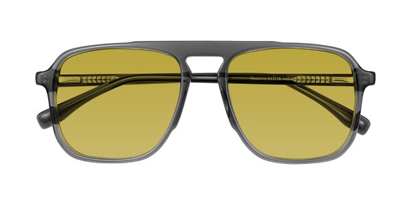 Front of Recalote in Transparent Gray